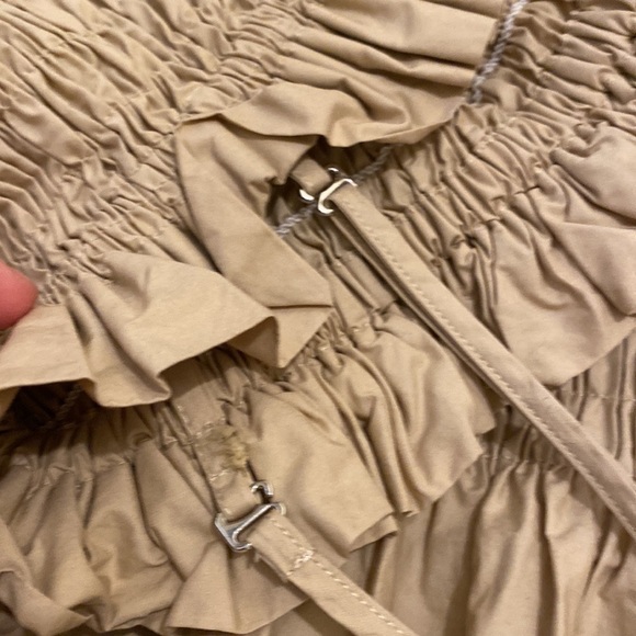 H&M tan color top with removable strap. Size S - Picture 6 of 8